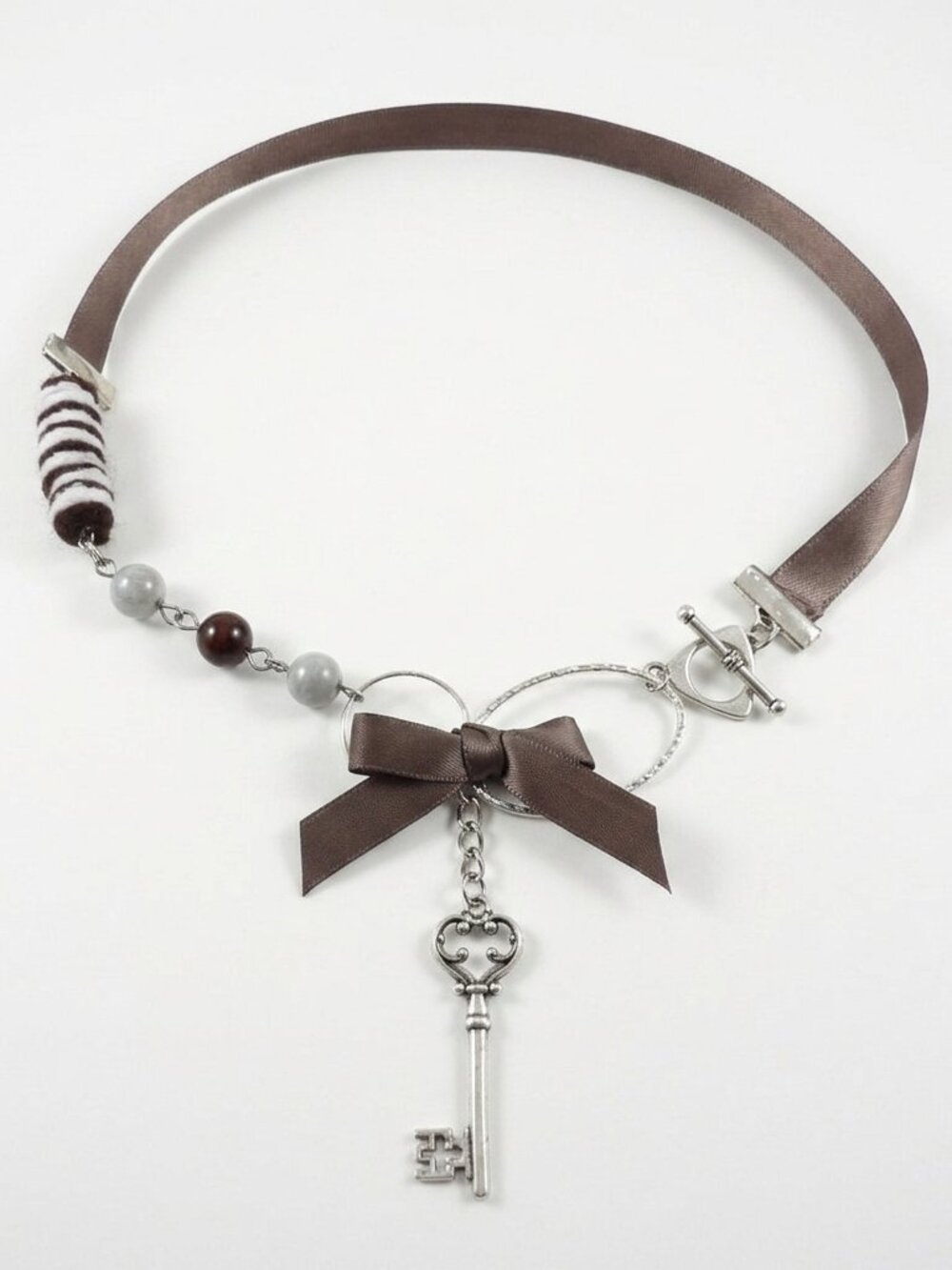 CREATION - Elegant dark gray brown and Silver Key Pendant Necklace